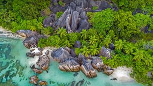 拉迪格岛德阿让海滩上的岩石，塞舌尔 (© Roland Gerth/eStock Photo)(Bing China)