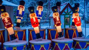Christmas display at Stanley Park, Vancouver (© Michael Wheatley/Alamy Stock Photo)(Bing Canada)