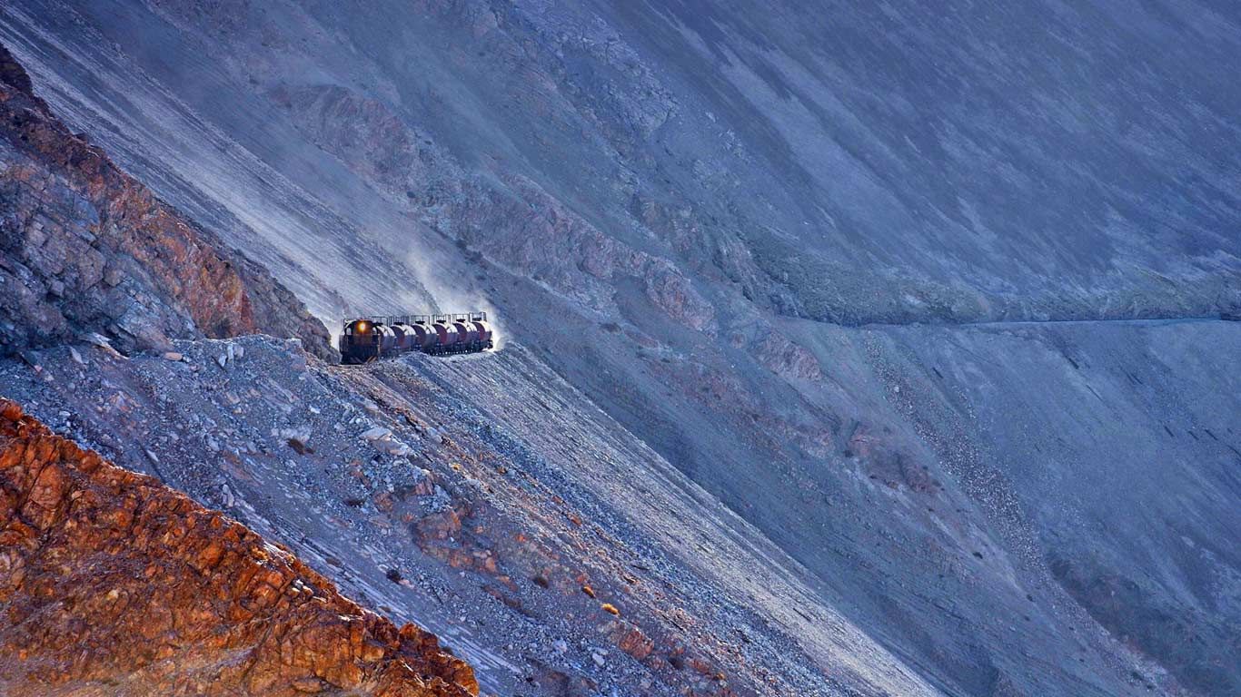 Train from Potrerillos mine to Diego de Almagro, Chile