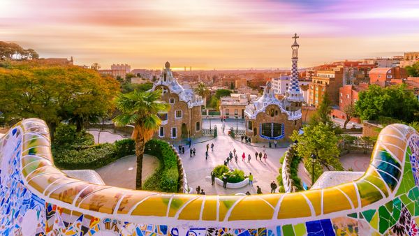 Vista de la ciudad desde el Parque Güell en Barcelona, España