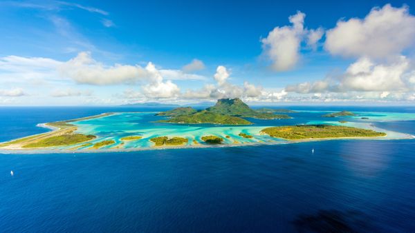 Bora Bora and its lagoon, South Pacific, French Polynesia