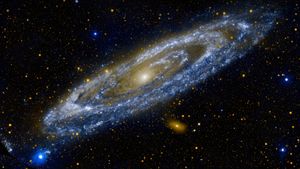绚烂的仙女座星系 (© NASA/JPL-Caltech)(Bing China)
