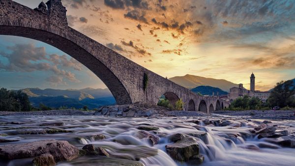 Ponte Vecchio bridge near Bobbio, Italy
