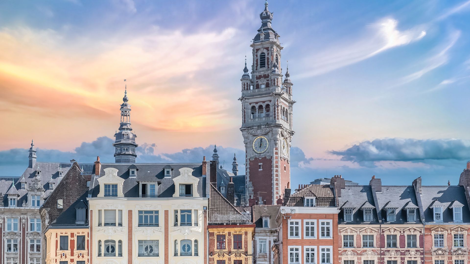 Le beffroi de la Chambre de Commerce, Lille, Hauts-de-France