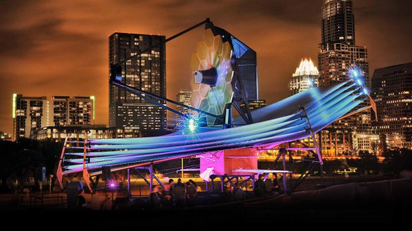 Full-scale model of the James Webb Space Telescope on display in Austin, Texas, USA