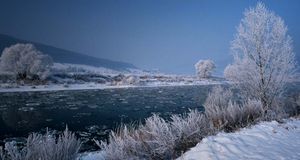 Die Weser im Winter, Niedersachsen – Arco Images/Usher Duncan/imagebroker &copy; (Bing Germany)