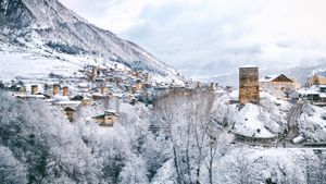 Medieval towers in Mestia, Upper Svaneti, Georgia (© photoaliona/Getty Images)(Bing United Kingdom)