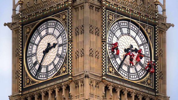 ｢ビッグ・ベンの掃除｣イギリス, ロンドン