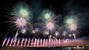 全国花火競技大会, 秋田県, 大仙市 (© Toru Hanai/寄稿者/Getty Images)(Bing Japan)