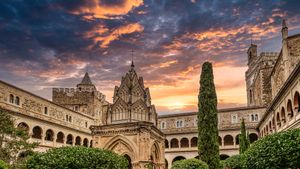 Real Monasterio de Santa María de Guadalupe, Cáceres, Extremadura, España (© Rudolf Ernst/iStock/Getty Images)(Bing España)