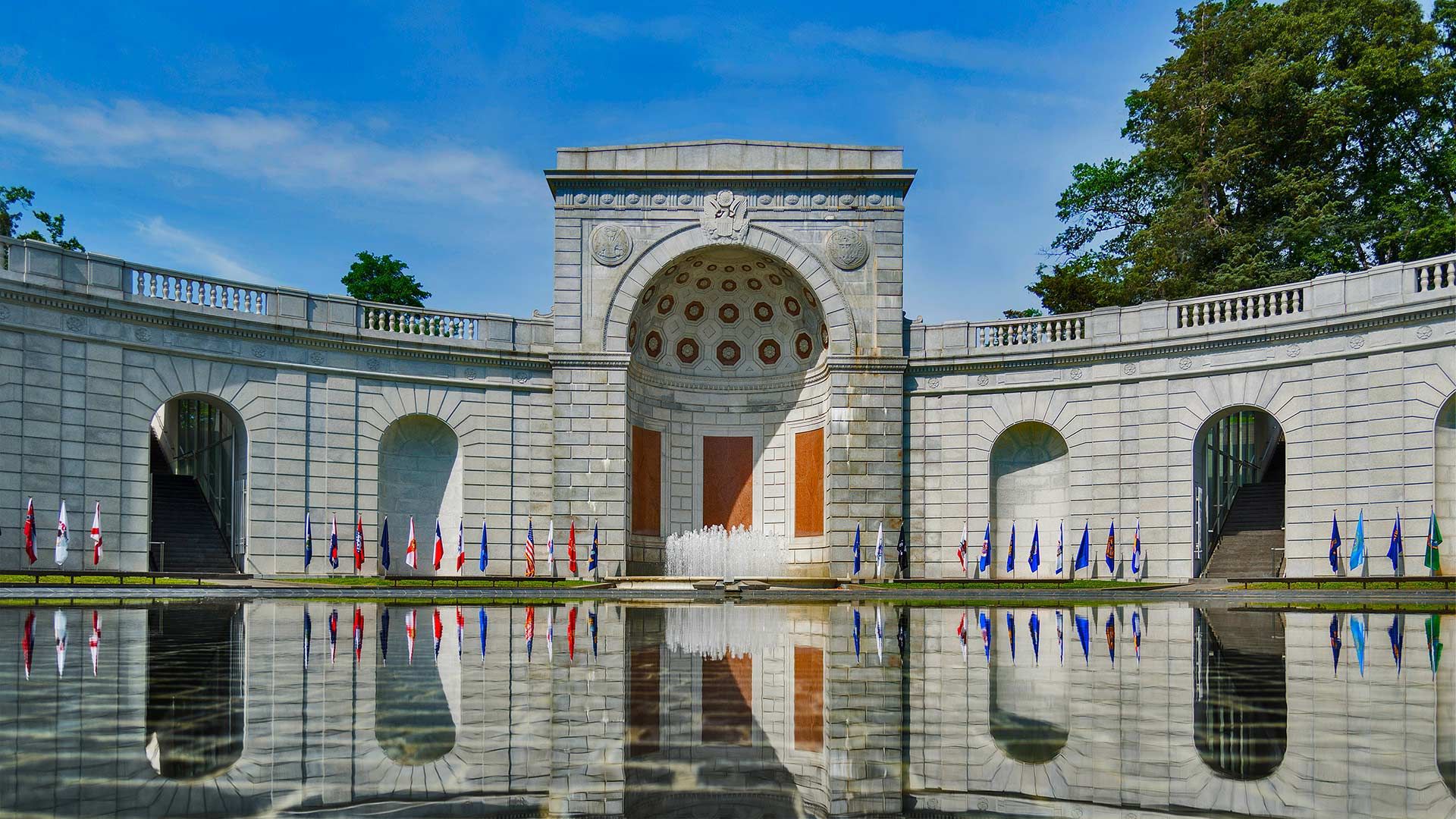 Military Women\'s Memorial, located at the gateway to Arlington National Cemetery, Virginia