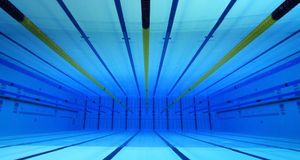 Vue sous-marine de la piscine olympique de l’Aquatics Centre de Stratford pour les JO de 2012, Londres, Royaume-Uni (© Geoff Caddick/epa/Corbis) &copy; (Bing France)