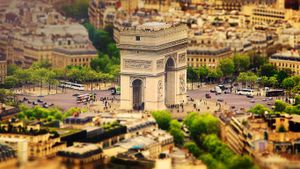 Arc de Triomphe de l'Étoile, Paris, France (© Sebastian Helmke/500px)(Bing Australia)