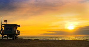 夕阳下的加州圣莫尼卡海滩 (© Clipcanvas) &copy; (Bing China)