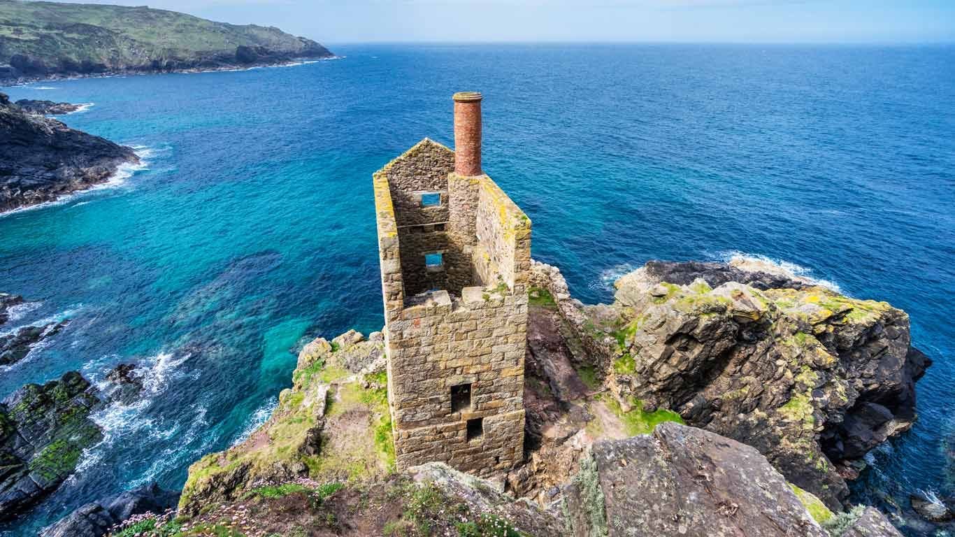 Crowns engine house in Botallack, Cornwall
