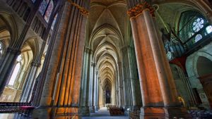 Notre-Dame de Reims Cathedral, Marne, France (© Sylvain Sonnet/Corbis)(Bing Australia)