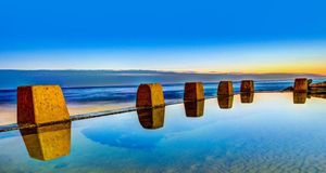 Serenity/Coogee pool at sunrise (© Max Valente/Getty Images) &copy; (Bing Australia)