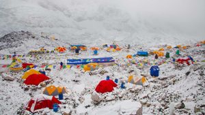 尼泊尔昆布地区的珠峰大本营 (© Kent Harvey/Tandem Stock)(Bing China)