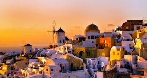 ｢イアの夕暮れ｣ギリシャ, サントリーニ島 (© John C. House/Getty Images)(Bing Japan)