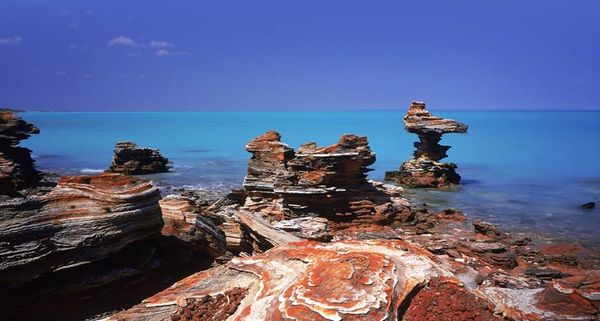 Eroded rock formations at Roebuck bay, on the coast south of Broome, in Western Australia