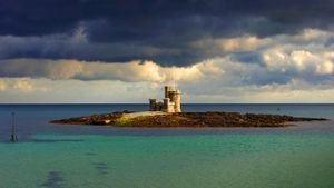 Tower Of Refuge, Douglas, Isle Of Man, England (© Ed Rhodes/Alamy)(Bing United Kingdom)
