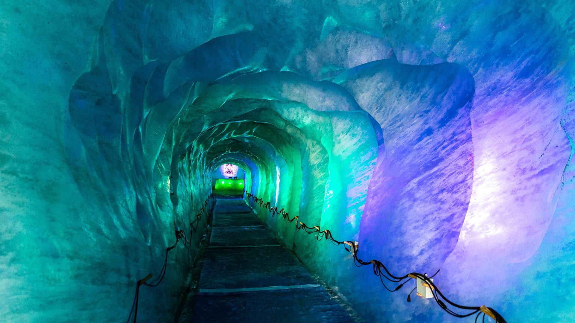 Grotte de la Mer de Glace, Chamonix, France