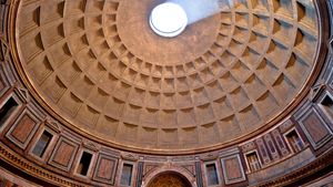 Il Pantheon di Roma, Lazio, Italia (© xbrchx/iStock/Getty Images Plus)(Bing Italia)