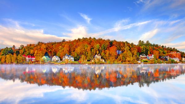Villaggio di Saranac Lake, Montagne Adirondack, New York, USA