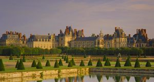Chateau de Fontainebleau, Seine-et-Marne, Ile-de-France, France -- Gavin Hellier/Photolibrary &copy; (Bing Australia)