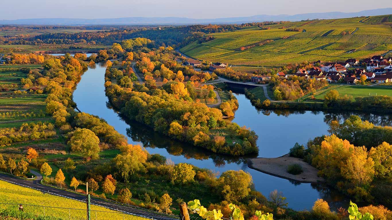 Mainschleife bei Nordheim, Bayern, Deutschland
