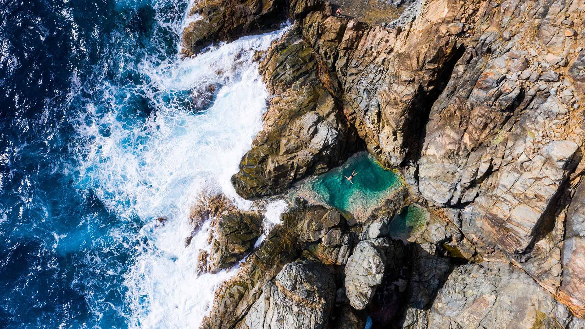 Piscine naturelle au nord-est de Saint Barthélemy, mer des Caraïbes, Antilles françaises
