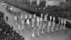 Women's suffrage parade on Fifth Avenue, Manhattan, New York City, October 23, 1915 (© Bettmann/Getty Images)(Bing United States)