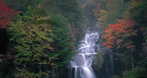 ｢竜頭の滝｣栃木, 日光市 (© Sachio Ebara/Aflo Foto Agency/Photolibrary) &copy; (Bing Japan)
