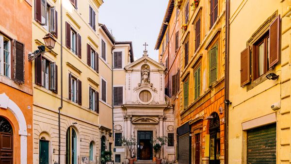 Chiesa di Santa Barbara in Largo dei Librari, vicino al mercato di Campo de' Fiori a Roma, Italia