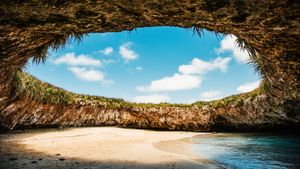 Playa del Amor in the Marietas Islands, off the coast of Puerto Vallarta, Mexico (© ferrantraite/Getty Images)(Bing United States)