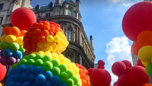 Rainbow-coloured balloons at the Pride in London parade (© darko m/Shutterstock)(Bing United Kingdom)