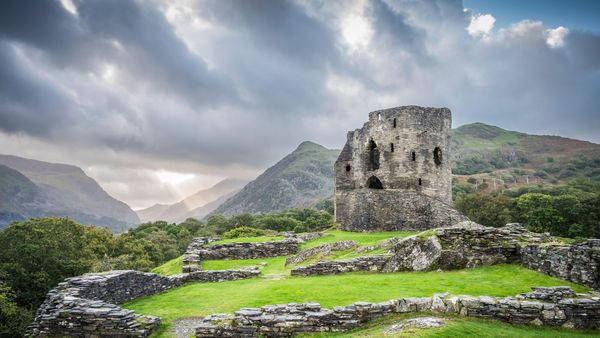 Dolbadarn Castle, Llanberis, Snowdonia National Park, Wales