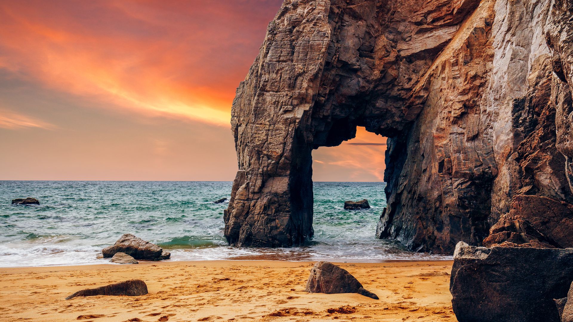 L’arche de Port-Blanc, Saint-Pierre-Quiberon, France