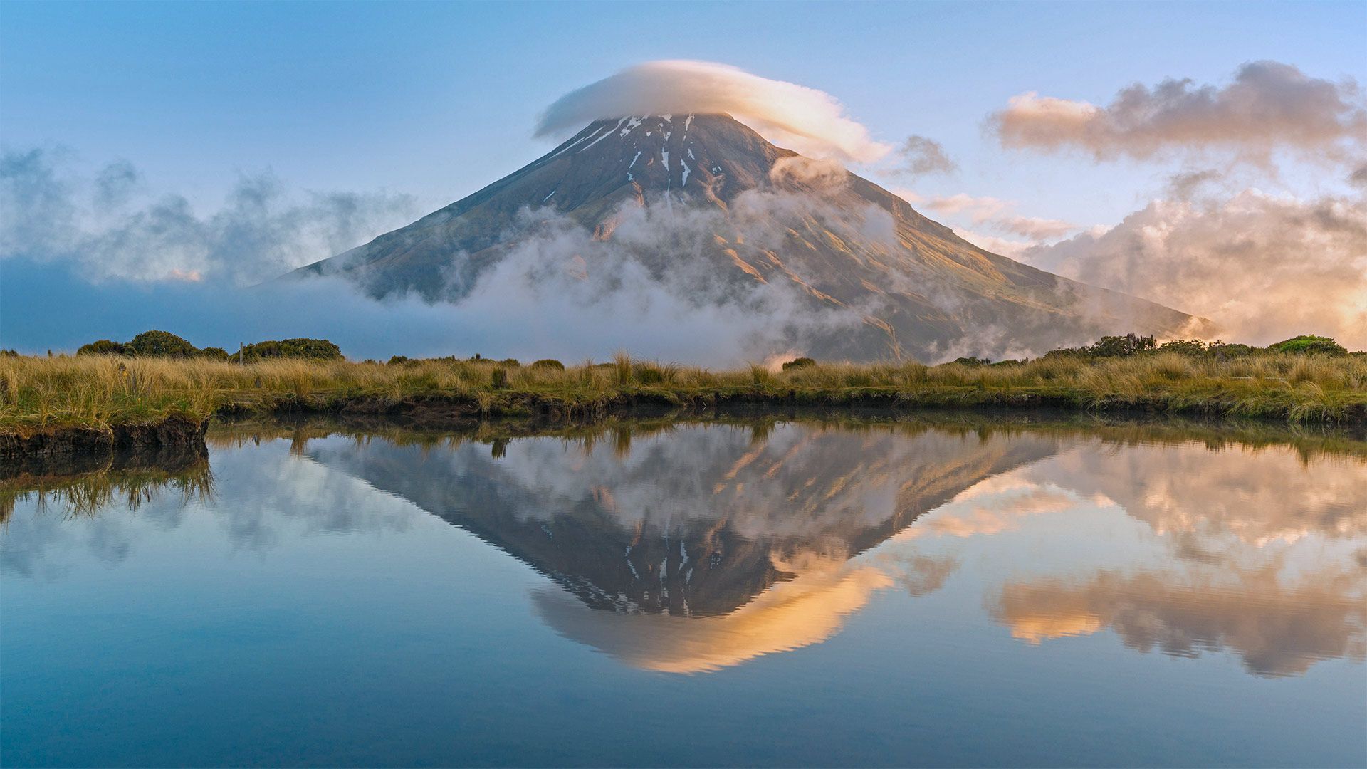 Mount Taranaki, Egmont National Park, North Island, New Zealand