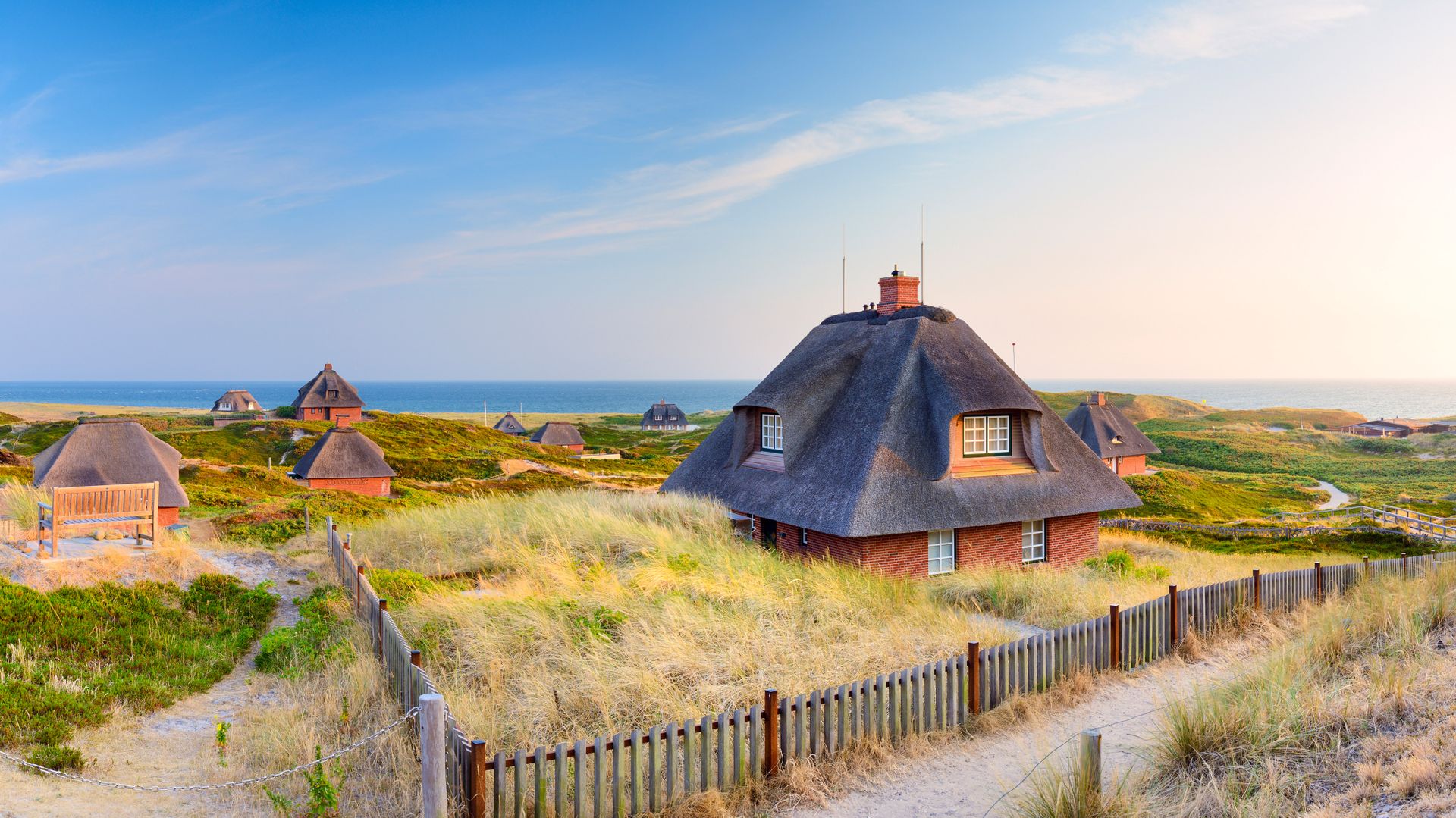 Reetdachhäuser bei Hörnum auf Sylt, Schleswig-Holstein