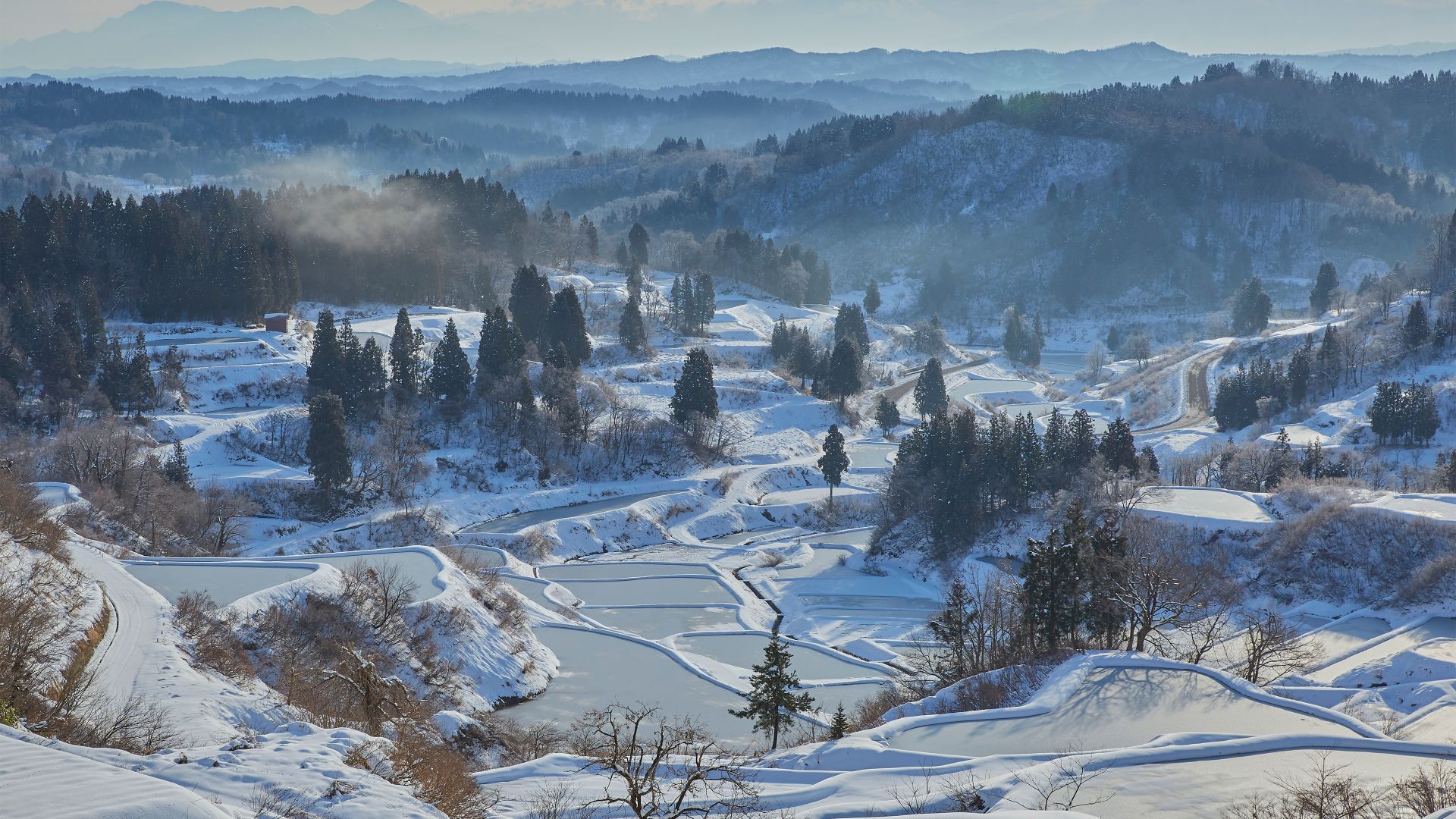 雪に覆われた星峠の棚田, 新潟県 十日町市