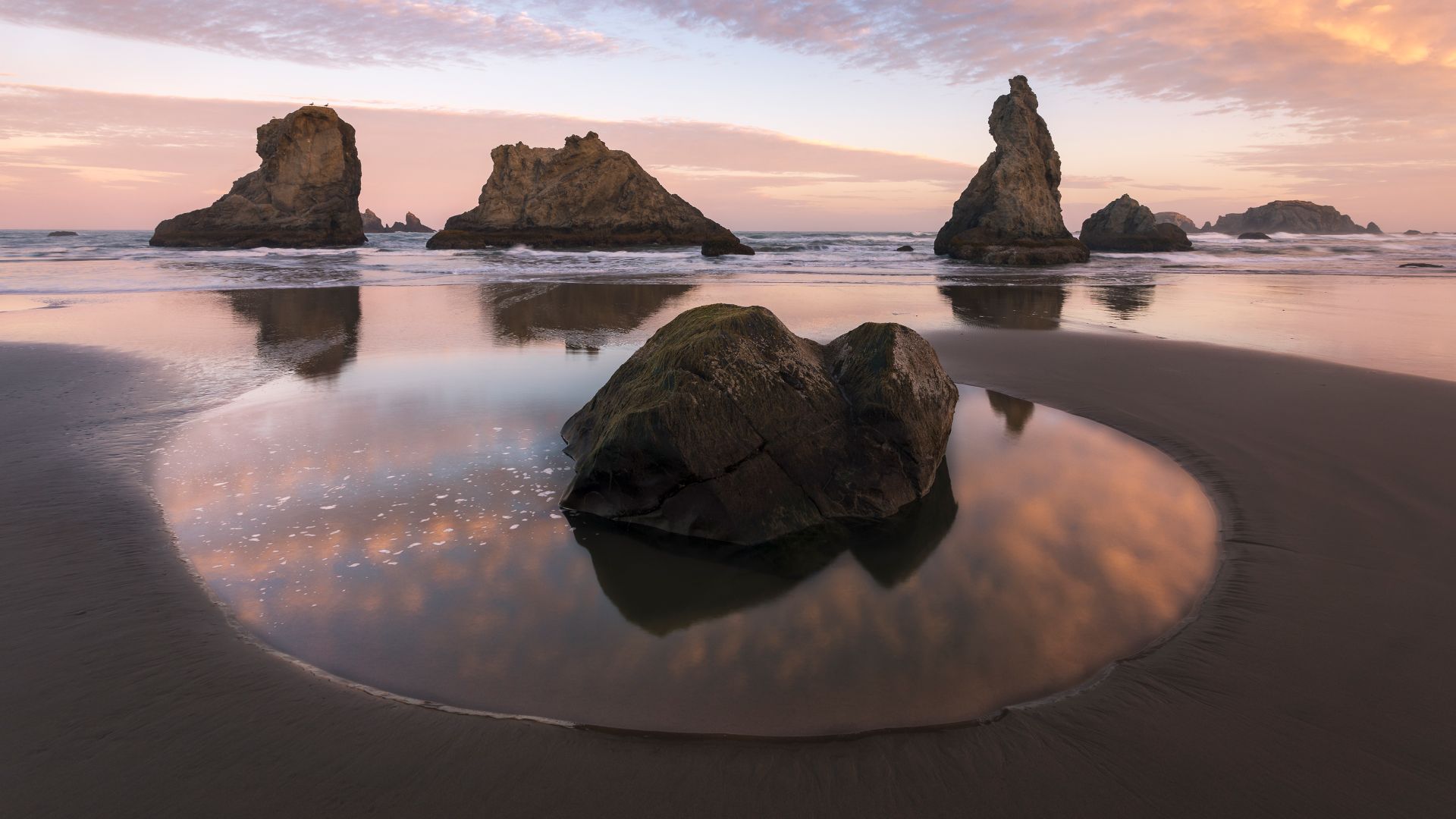 Faraglioni di Bandon Beach, Bandon, Oregon, USA