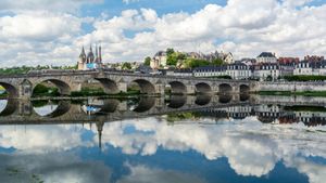 Vue et reflets de Blois, Val de Loire (© boerescul/Getty Images)(Bing France)