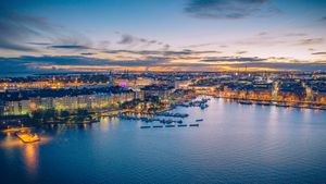 Helsinki's shoreline during blue hour, Uusimaa, Finland (© Miemo Penttinen/Getty Images)(Bing United States)