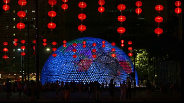 \'Rising Moon\' lantern to celebrate the Mid-Autumn Festival in Hong Kong\'s Victoria Park