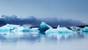 ｢ヨークルスアゥルロゥン｣アイスランド (© Matteo Colombo/Getty Images)(Bing Japan)