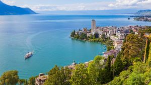 蒙特勒和日内瓦湖，瑞士 (© Westend61/Getty Images)(Bing China)