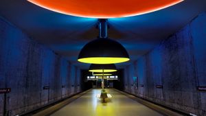 Station de métro Westfriedhof à  Munich, Allemagne (© Manfred J. Bail/Alamy)(Bing France)