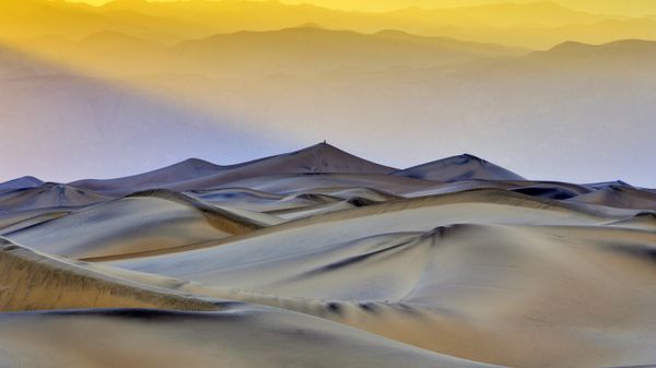 Mesquite Flat Sand Dunes in Death Valley National Park, California