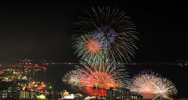 ｢諏訪湖祭湖上花火大会｣長野, 諏訪市
